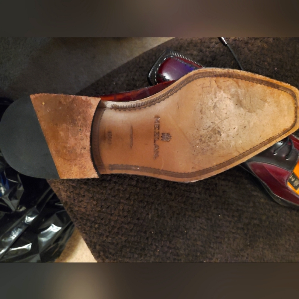 Men's dresser shoes